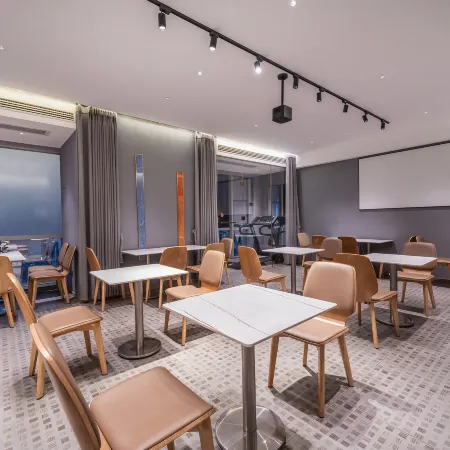 S Hotel