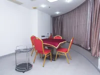 Enping Jindao Business Hotel