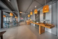 ชิน อาร์ช39 ภูเก็ต บีช ฟร้อนท์