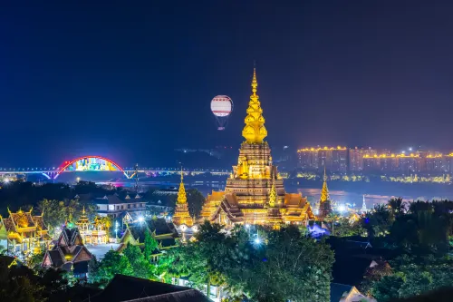 T12 Fuju Leisure Resort Hotel (Xingguang Night Market Branch, Jinghong Gaozhuang, Xishuangbanna)