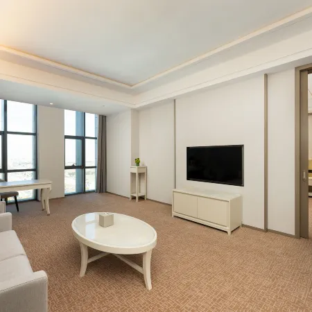Holiday Inn Yancheng Jianhu by IHG