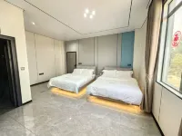 Naozhou Island Xingchen Yuhai Homestay Отели рядом с достопримечательностью «Лампа Чжоу»