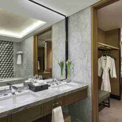 Hilton Manila Newport World Resorts Rooms