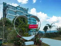 攬山望月リゾート民宿（陽朔十里畫廊遇龍河） 聚竜潭周辺のホテル