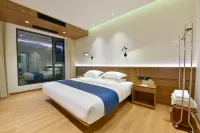 Alianya Linxi Rainforest Resort Hotel (Xishuangbanna Mengla County Wangtianshu Scenic Area) - شرفة