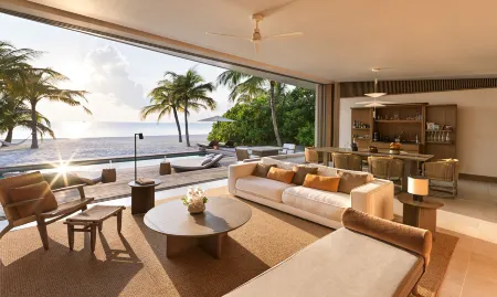 The Ritz-Carlton Maldives, Fari Islands