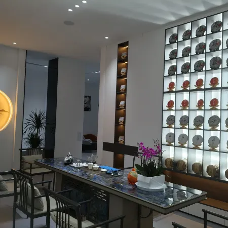 Chating · Zhinanfeng Banshan Garden Smart Homestay (Pu'er High-Speed Railway Station)