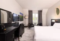 Redcastle Hotel