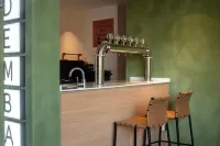 DEMBA Inn (Shanghai Pudong New International Expo Center Century Park Subway Station) - Hostels