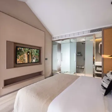 Mountain and Sea (Dali Old City Branch)