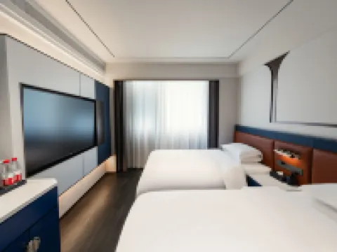 Z Ruipin Mercure Hotel (Suide Shihun Square) Hotels in Suide