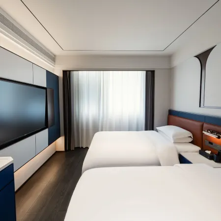 Z Ruipin Mercure Hotel (Suide Shihun Square)