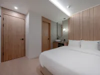 Glam Hotel Hotels in der Nähe von Gedächtnishalle König Sejong