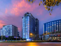 Yuelai Hotel (Shiqiaopu Subway Station) Hotels near Jiu Longpo