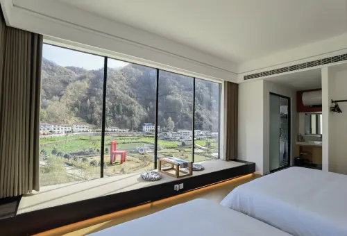 青山覓窗鄉村假日飯店HOLIDAYINN