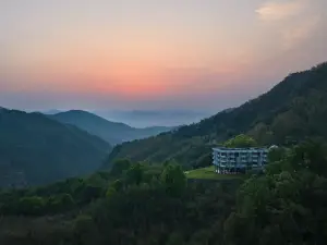 Caotu Hot Spring Architectural Hotel (Tonglu Branch)