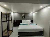 Coastal Breeze Hotel