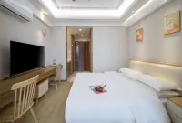 秋思高空景觀行政公寓（會展中心國貿領寓店）