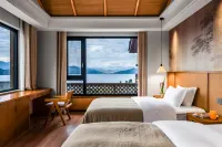 Lugu Lake suven Resort