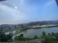 Vienna Hotel (Fuzhou Luoyuan High-speed Railway Station) - con vistas a la montaña