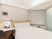 Banqiao-inn2 YaDong Branch Hotels near Bade Park