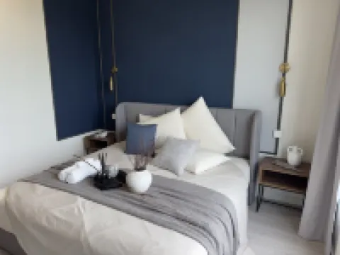 Premium Whole Unit - Nearby MRT