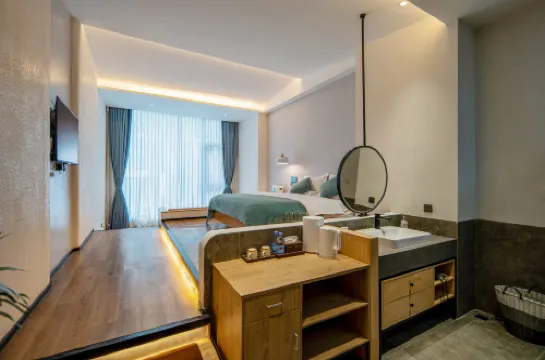 Longtu Qishan Homestay