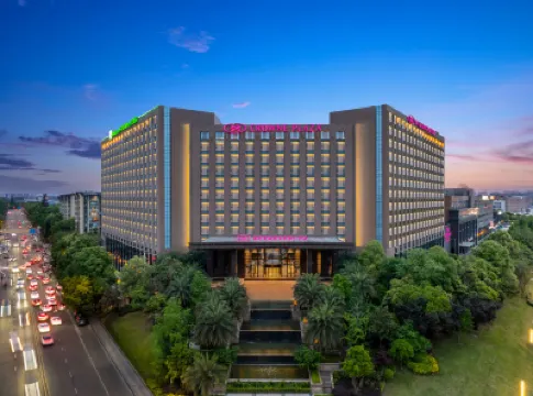 Crowne Plaza CHENGDU WEST by IHG Hotels in der Nähe von Wal-Mart (Shuxi Road Branch)