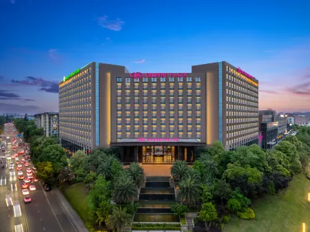 Crowne Plaza Chengdu West Отели рядом с достопримечательностью «University of Electronic Science and Technology of China(Qingshuihe Campus)»