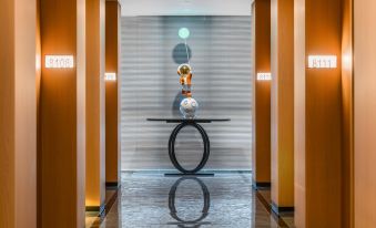 Impression E-sports Business Hotel (Lushan Branch)