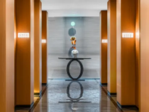 Impression E-sports Business Hotel (Lushan Branch)
