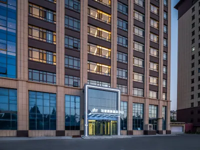 HomeInn Business Hotel (Weifang Yixin Street North of High-speed Railway Station)