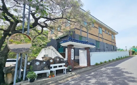 NeorangNarang Guesthouse