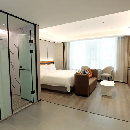 Heyi Hotel (Xinxi Market Seafood Street Branch)