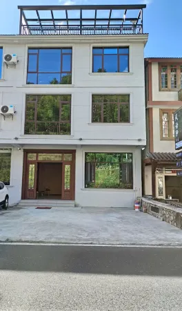 fengyuxuan homestay Отели рядом с достопримечательностью «Waishuangxi Ropeway»