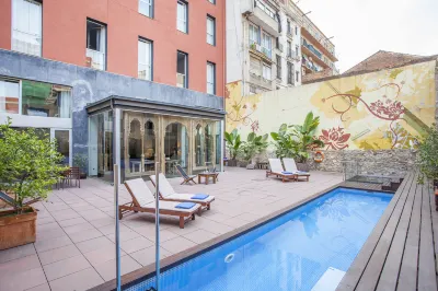 Onix Liceo Hotels near Gothic Quarter