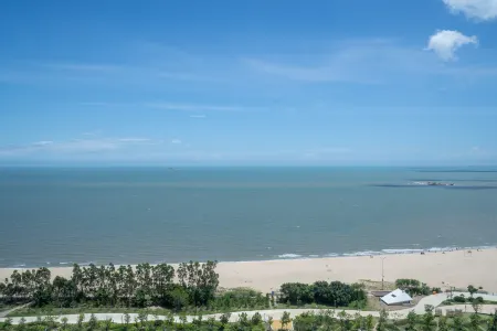 Urbain S Hotel (Quanzhou Hui'an Yushawan Branch) Отели рядом с достопримечательностью «All Love Park Ocean Kingdom»