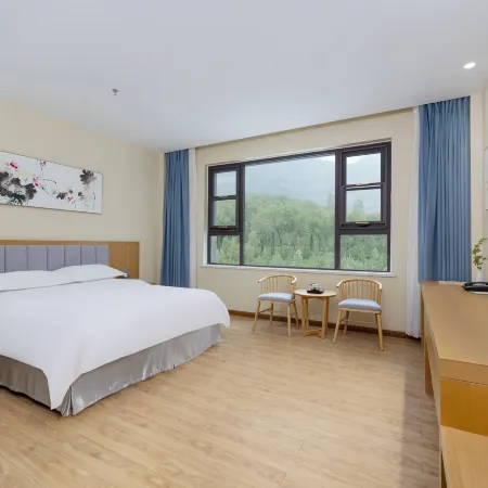 Linzhou Lan Yue Bay Resort