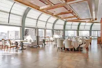 Hami Shenghu International Hotel (Baicheng Railway Station)