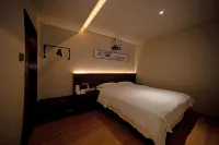 Tinglan Yunqi (Five Star Pedestrian Street Qingyun Minsheng Market)