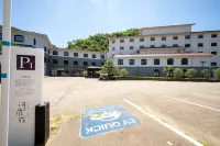 Yamanaka Onsen KAJIKASO - parking