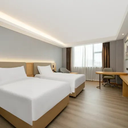 Starway Hotel (Foshan Xiqiao Mountain Guangdong Eternal Love Scenic Area)