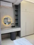 Yixuan Light Luxury Homestay (Wang Family Courtyard)