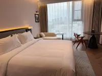 Madison Hotel - บริการรถรับส่ง