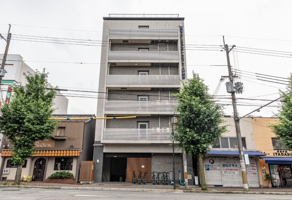 호텔 엑설런스 엔마치 에키마에 외관