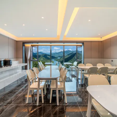 Yibin Ruijing Boutique Hotel
