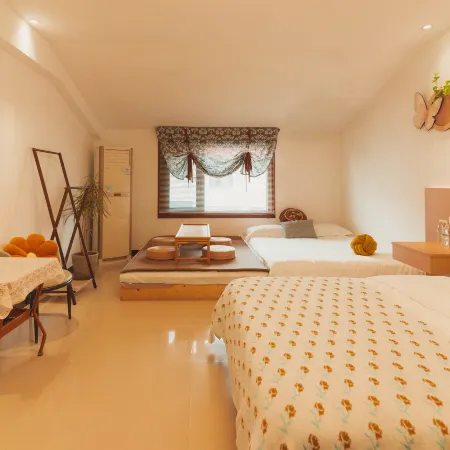 Kaifeng Moran Homestay (Wansui Mountain Da Song Wuxia City) Отели в г. Кайфэн