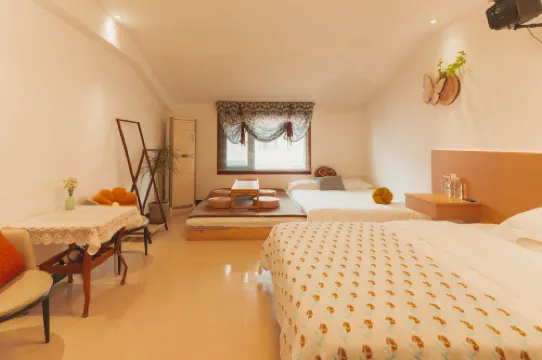 Kaifeng Moran Homestay (Wansui Mountain Da Song Wuxia City)