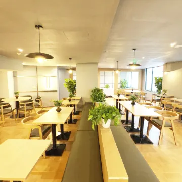 Shanghai Rezen Estelle Hotel(Nanjjng Road Walkway Bund Branch) Отели рядом с достопримечательностью «Набережная Вайтань»