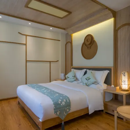 Honghua Hotel (Lijiang Old Town Light Luxury Branch)